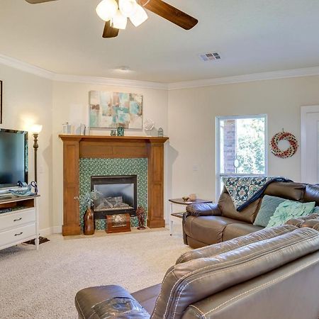 Quaint Noble Home 6 Mi To University Of Oklahoma! Norman Eksteriør billede